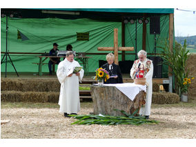 Ökumenischer Gottesdienst auf den Naumburger Feldtagen (Foto: Karl-Franz Thiede)